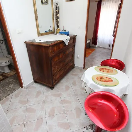 Apartman Alba *